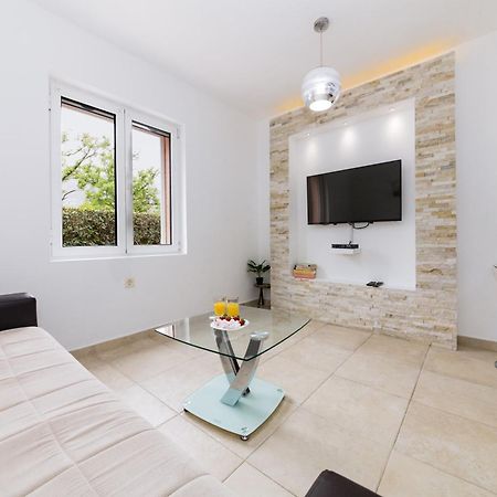 Paunovic Apartments Tivat Exteriér fotografie