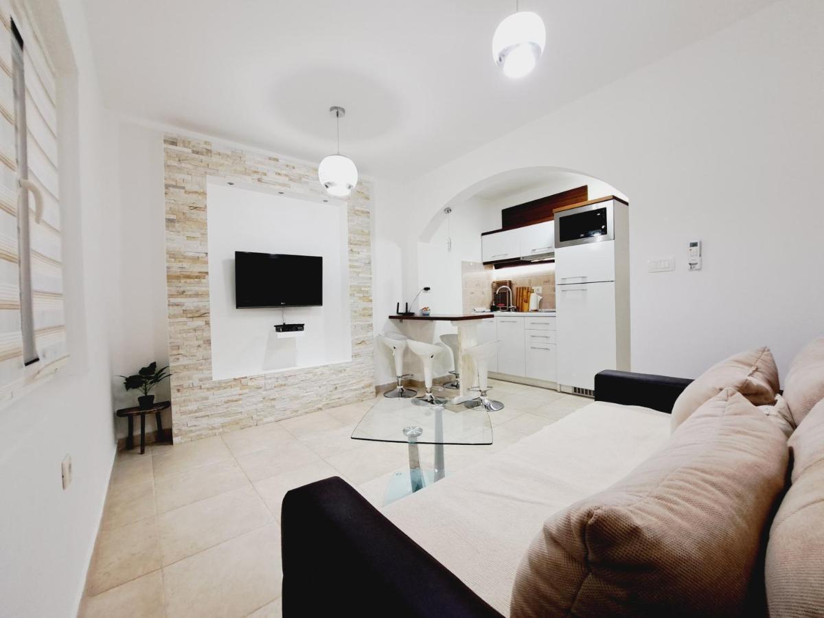 Paunovic Apartments Tivat Exteriér fotografie