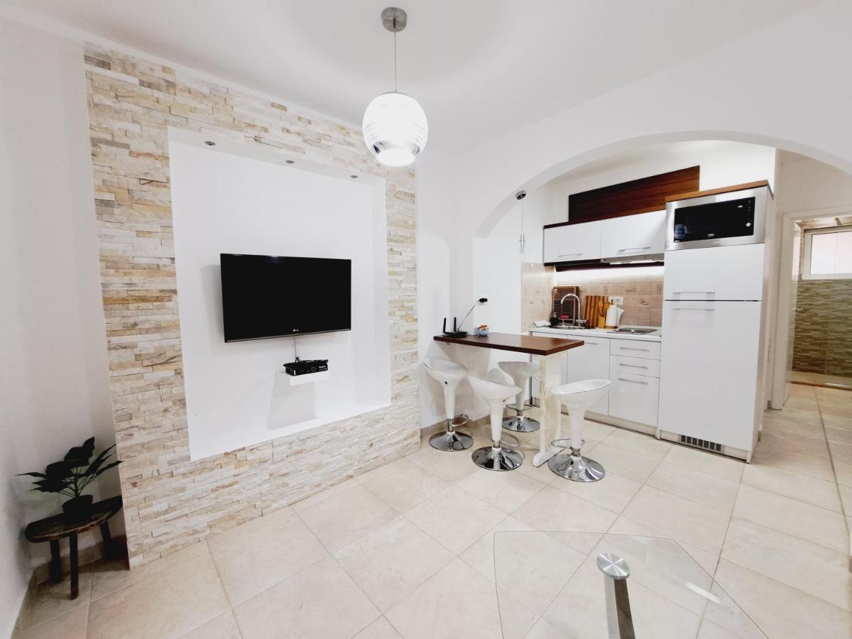 Paunovic Apartments Tivat Exteriér fotografie