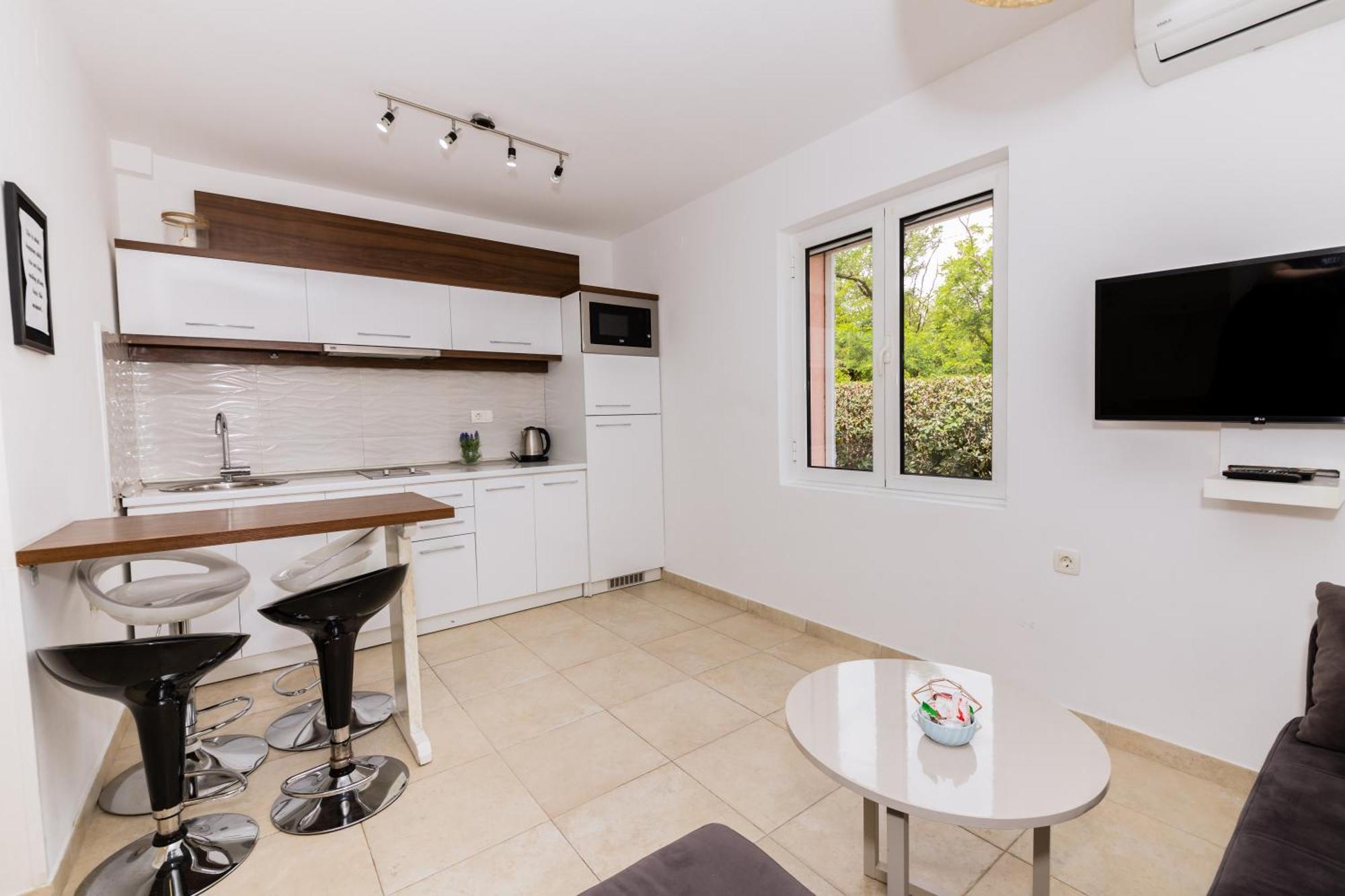 Paunovic Apartments Tivat Exteriér fotografie