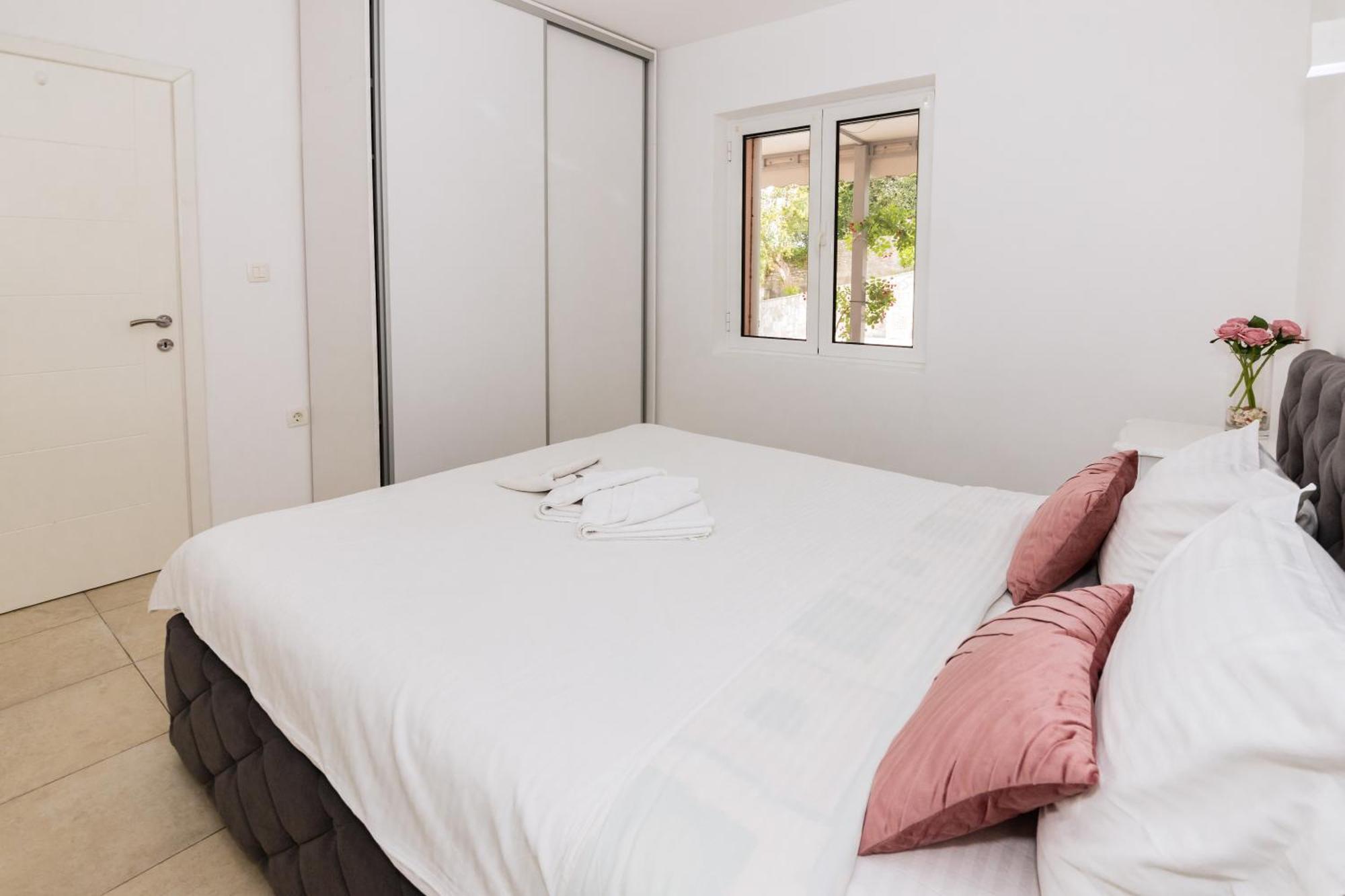 Paunovic Apartments Tivat Exteriér fotografie