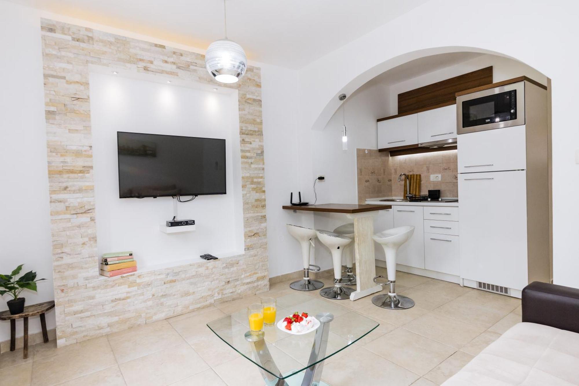 Paunovic Apartments Tivat Exteriér fotografie
