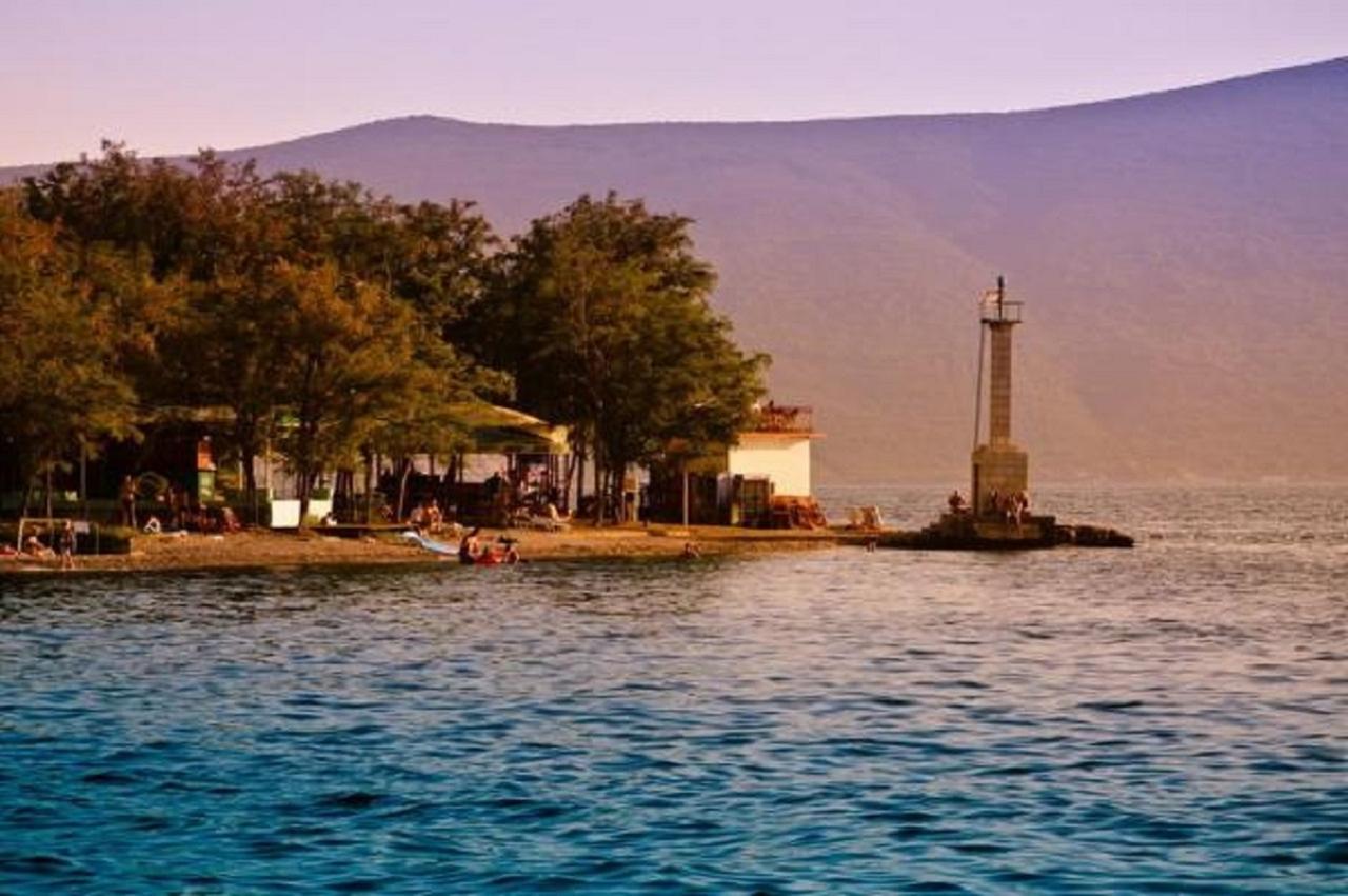 Paunovic Apartments Tivat Exteriér fotografie