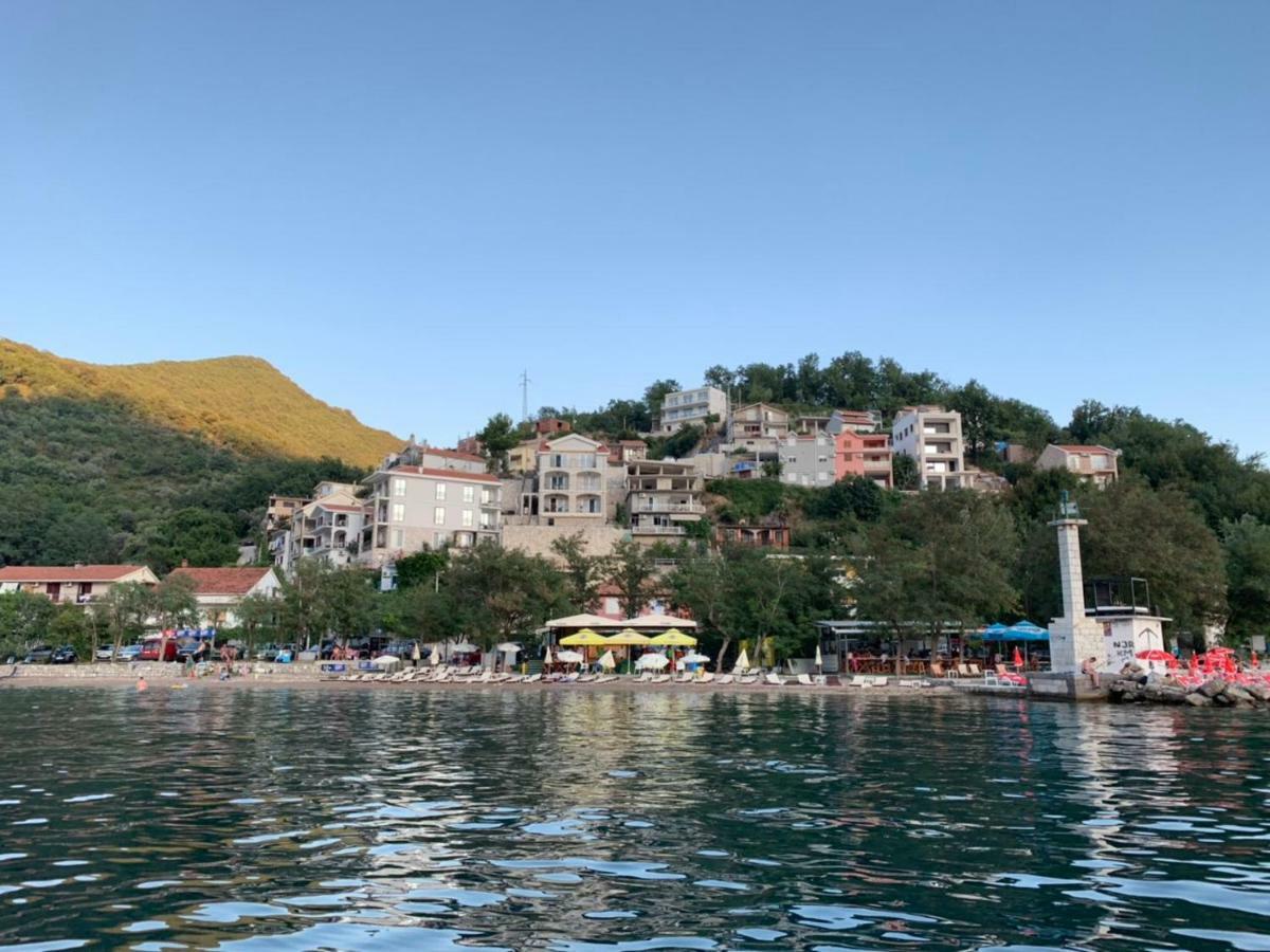 Paunovic Apartments Tivat Exteriér fotografie