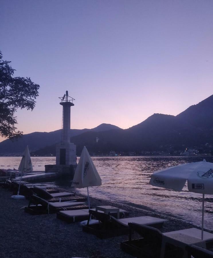 Paunovic Apartments Tivat Exteriér fotografie